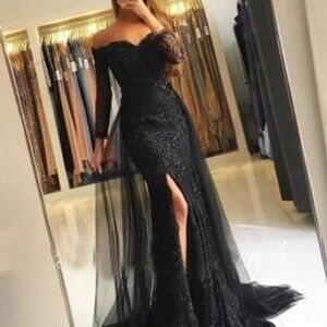 Trumpet/Mermaid Long Sleeves Off-the-Shoulder Lace Dresses